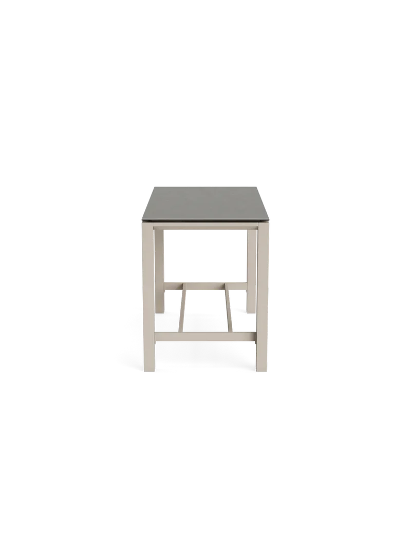 Concept Bar Table