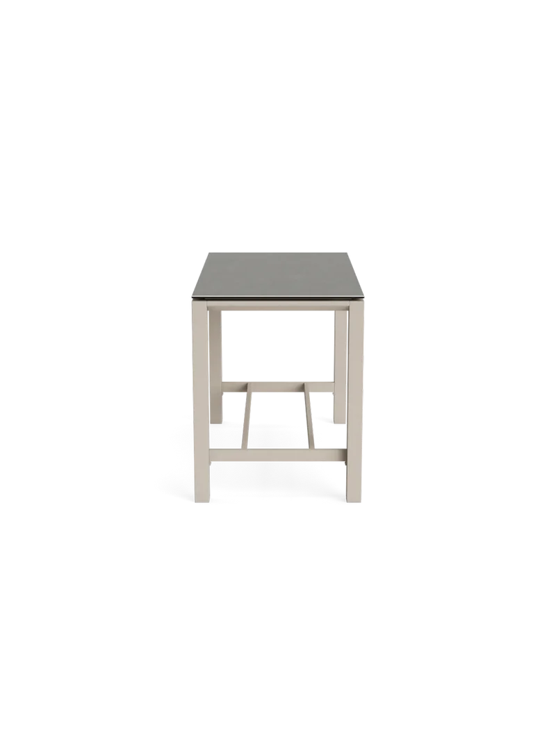Concept Bar Table