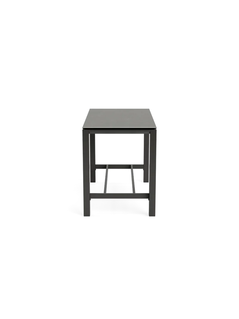 Concept Bar Table