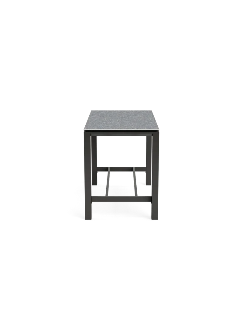 Concept Bar Table