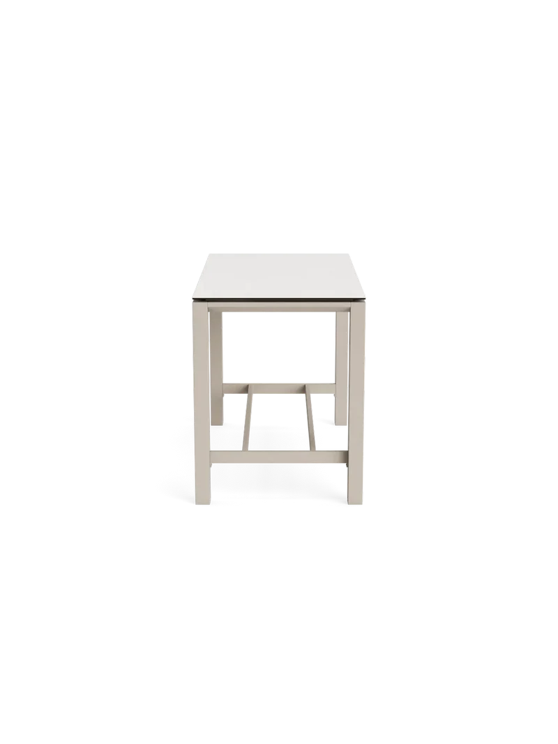 Concept Bar Table