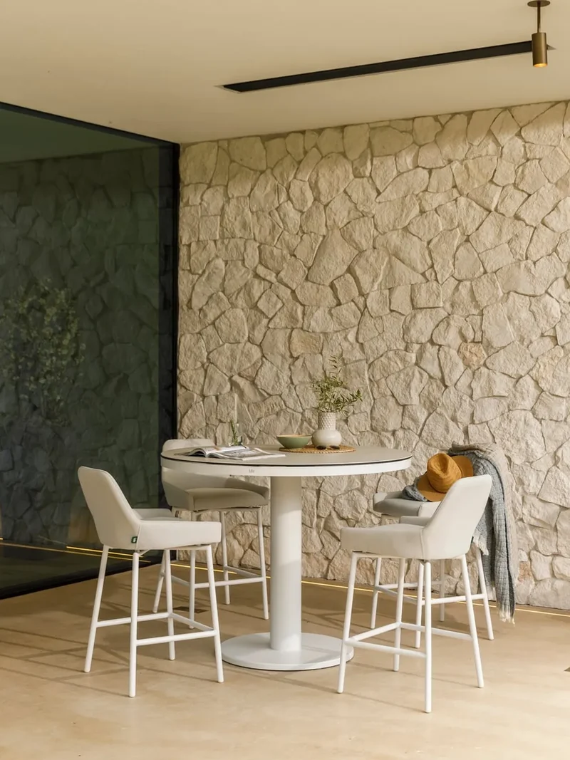 Oslo Bar Table