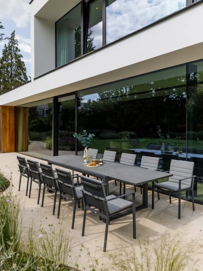 Primavera Extension Dining Table