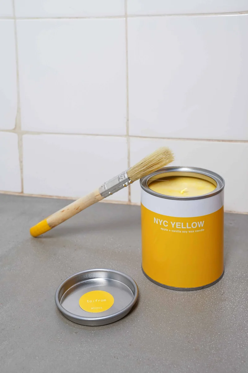 BOUGIE CANETTE JAUNE NEW YORK (POMME+VANILLE)