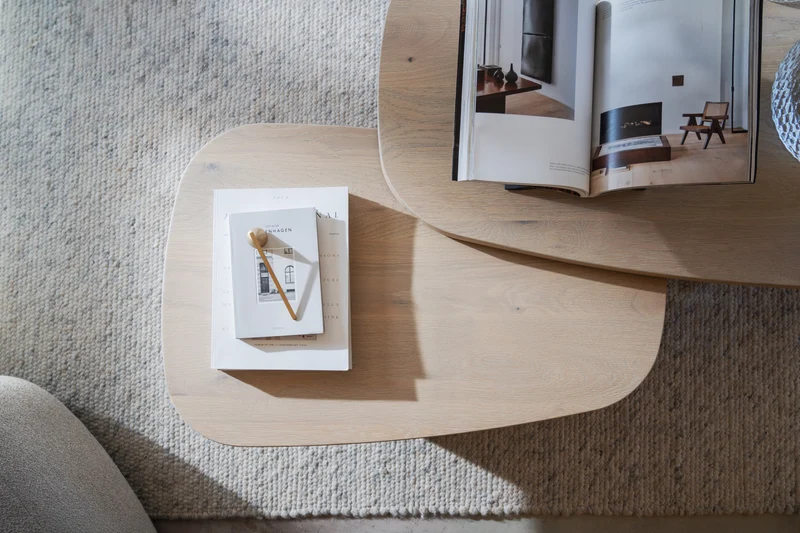 Coffeetable oval 120x70cm, Eiche hell