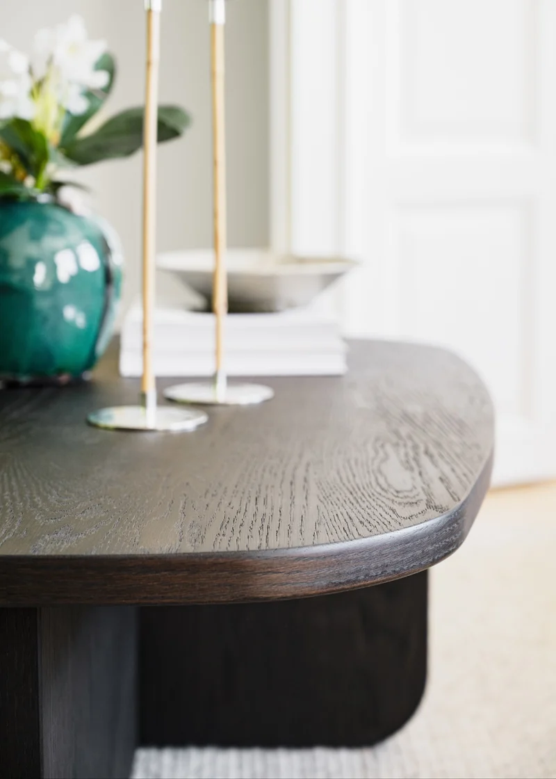 Coffeetable oval 120x70cm, Eiche braun