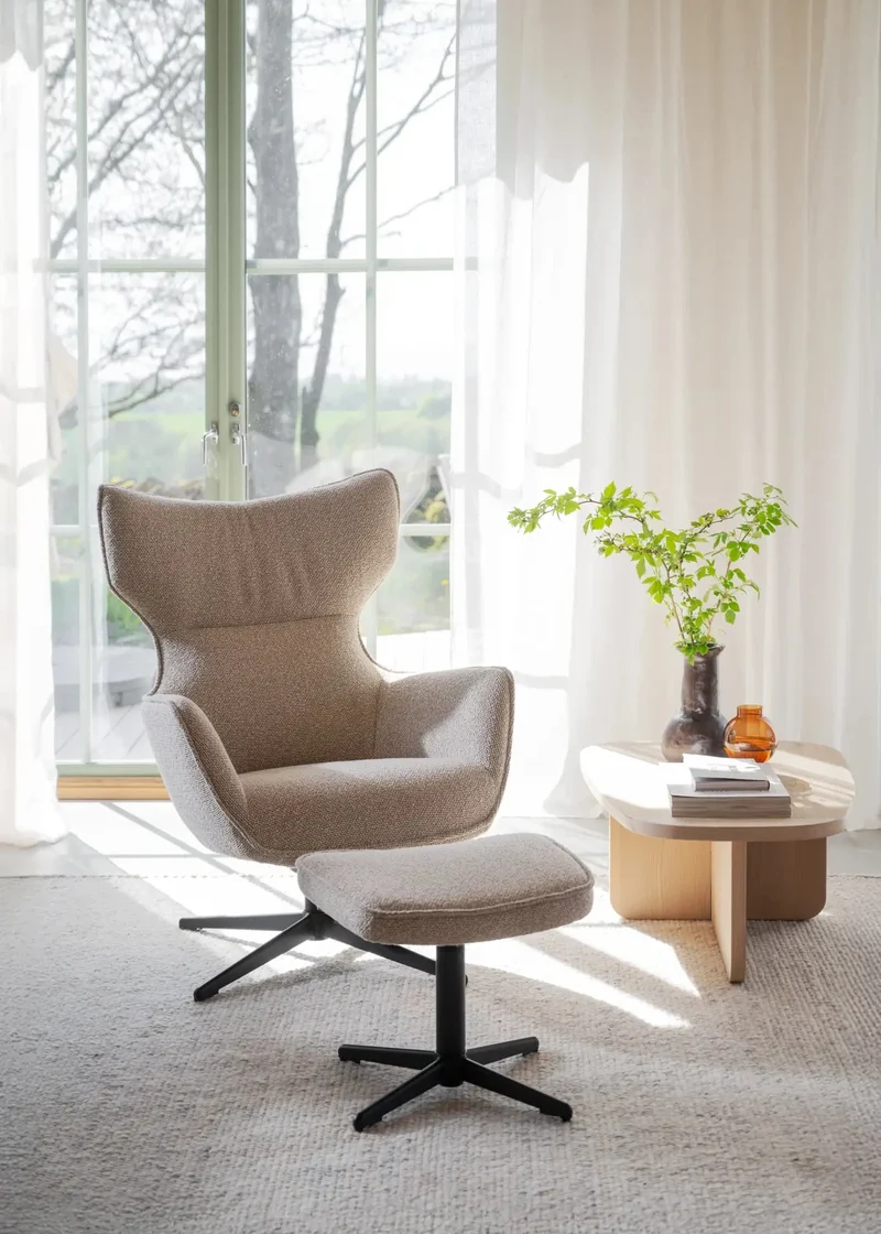 Sessel mit Fußhocker, beige