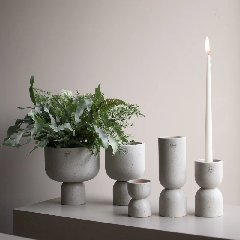 Vase Post, mole dot