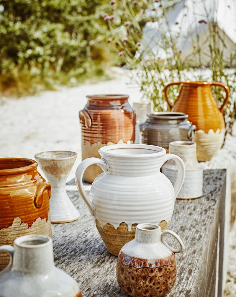 Keramikvase mit Henkel, weiß-natur