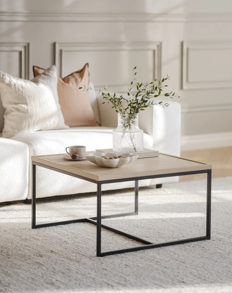 Coffeetable 70x70cm, Eiche natur