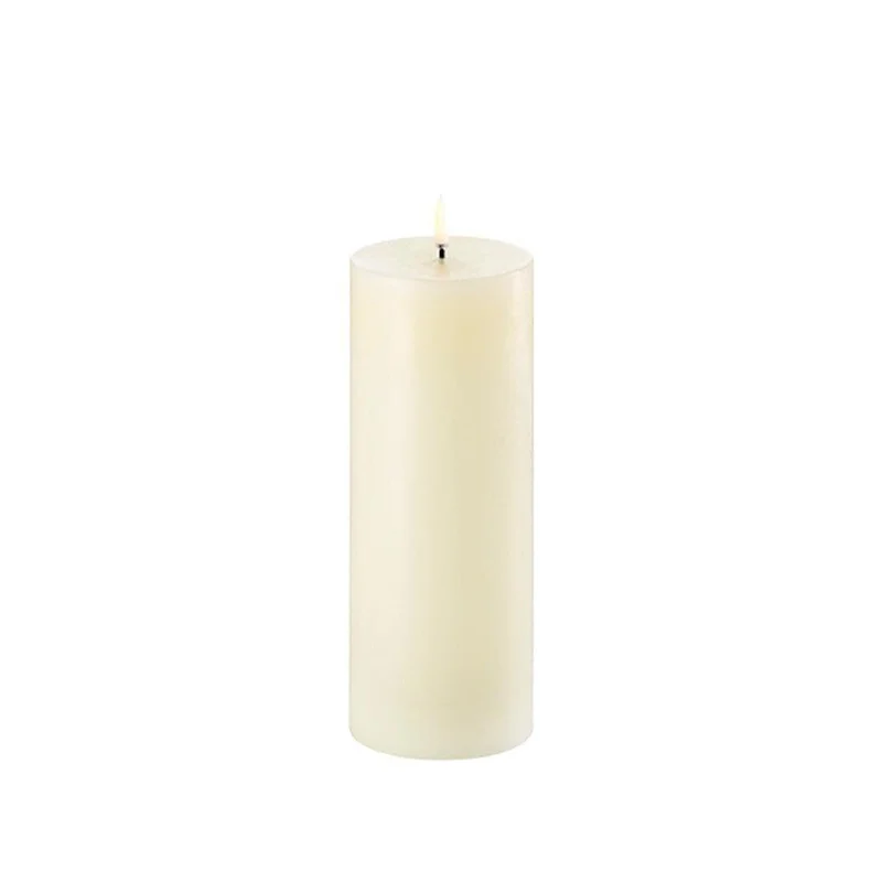Kerze PILLAR SMOOTH LED Uyuni Ivory Ø5.8 x 15.2cm
