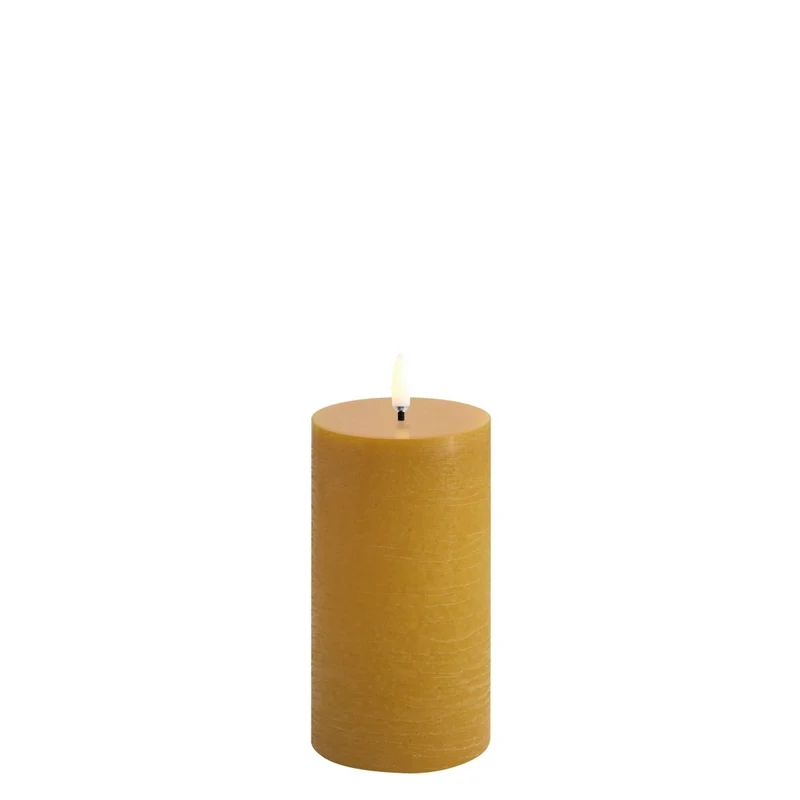 Kerze PILLAR RUSTIC LED Uyuni Curry Yellow Ø7.8 x 15.2cm