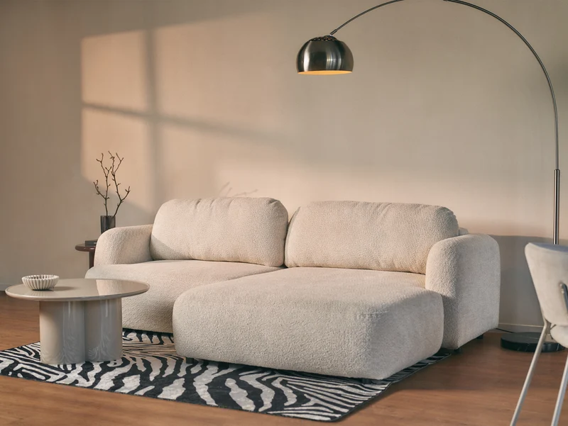 Ecksofa mit Schlaffunktion Tvoya, L-förmig, rechtsseitig, hellbeige Bouclé