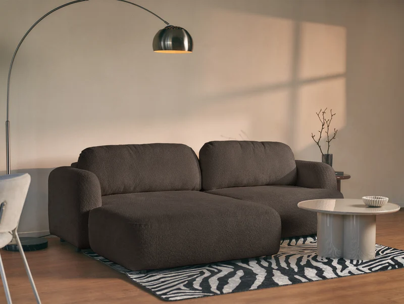 Ecksofa mit Schlaffunktion Tvoya, L-förmig, linksseitig, braunes Bouclé