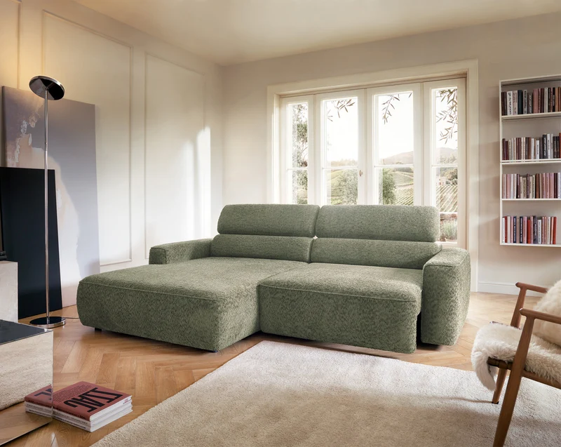 Ecksofa Fando mit elektrisch ausziehbarer Sitzfläche, L-förmig, linksseitig, salbeigrüner Chenillestoff