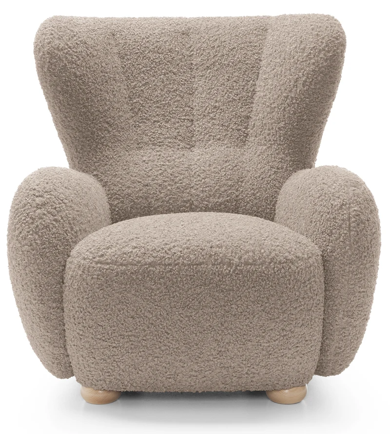 Beiger Schalensitz Milele aus Bouclé mit Buchenholzbeinen