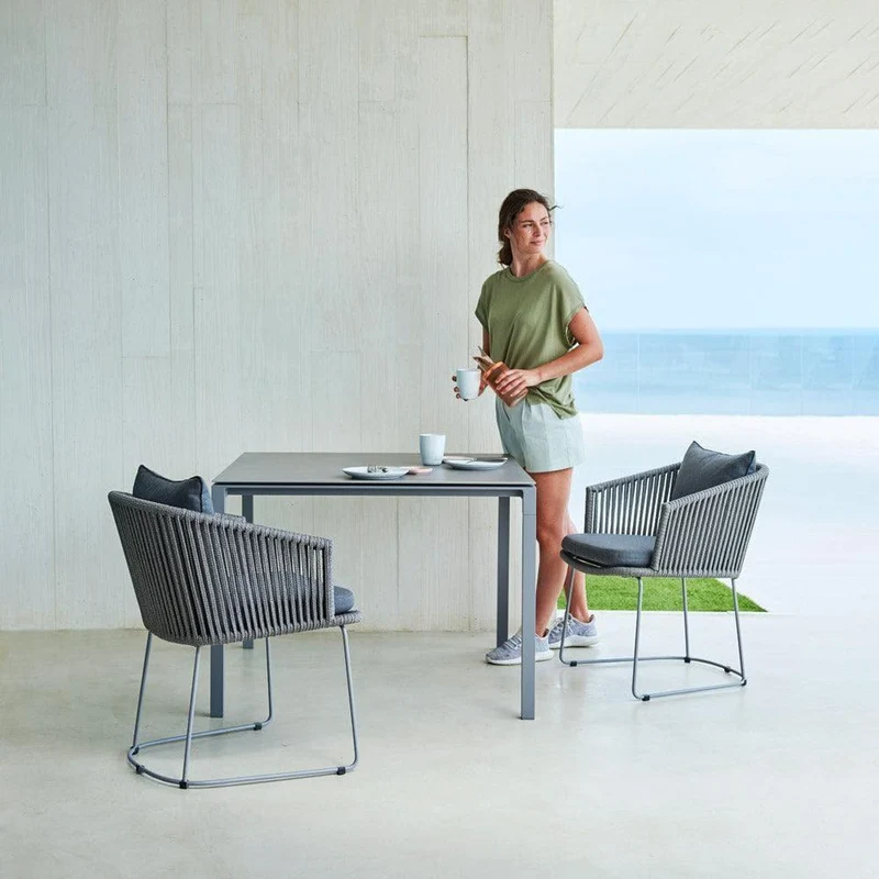 Esstisch PURE Taupe 100x100