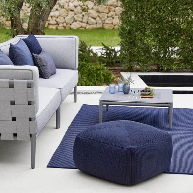 Hocker DIVINE