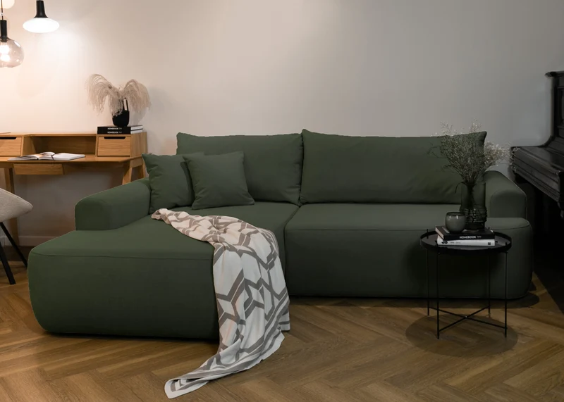 Ecksofa mit Schlaffunktion Ovo, L-förmig, olivgrüner Samt mit Stauraum, aus pflegeleichtem Stoff, linksseitig