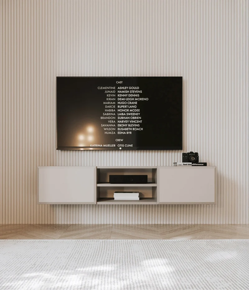 Hängender TV-Schrank Chocolated mit zwei Türen und Nische, 137 cm, sandbeige