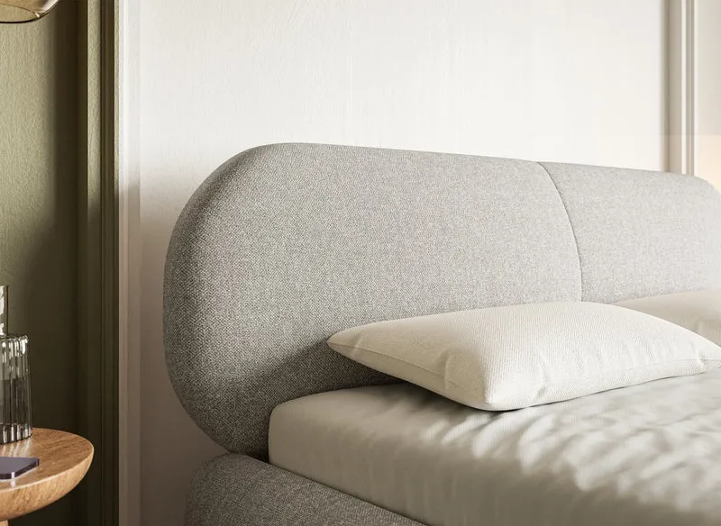 Gepolstertes Bett 140x200 cm Ovalle in grau-beige, wasserabweisendes Geflecht, schwarze Beine