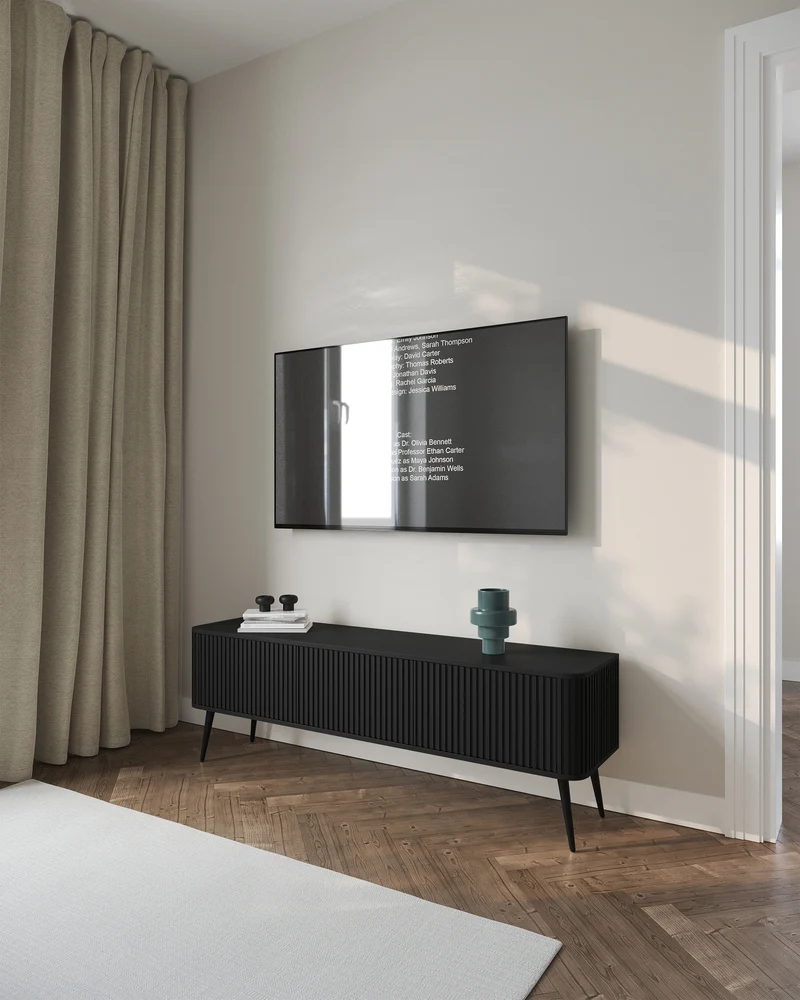 TV-Schrank Ovarlo mit Rillen, dreitürig, 163 cm, schwarz mit silbernen Beinen