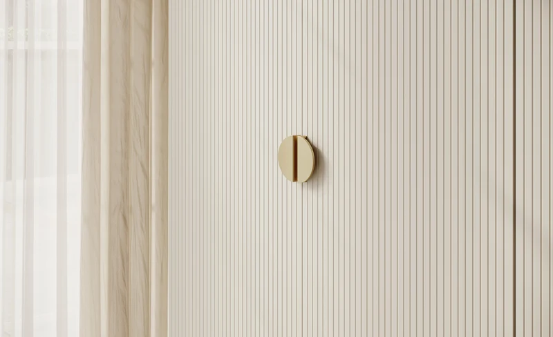 Vierflügeliger Kleiderschrank Moonir mit zwei Kleiderstangen, Regalen und Container, 200 cm, Grau-Beige