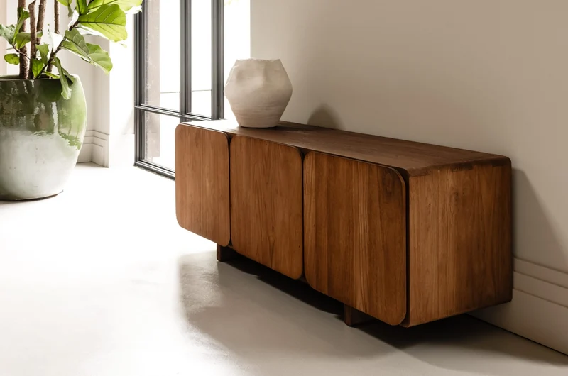 Sideboard Tess 4-türig