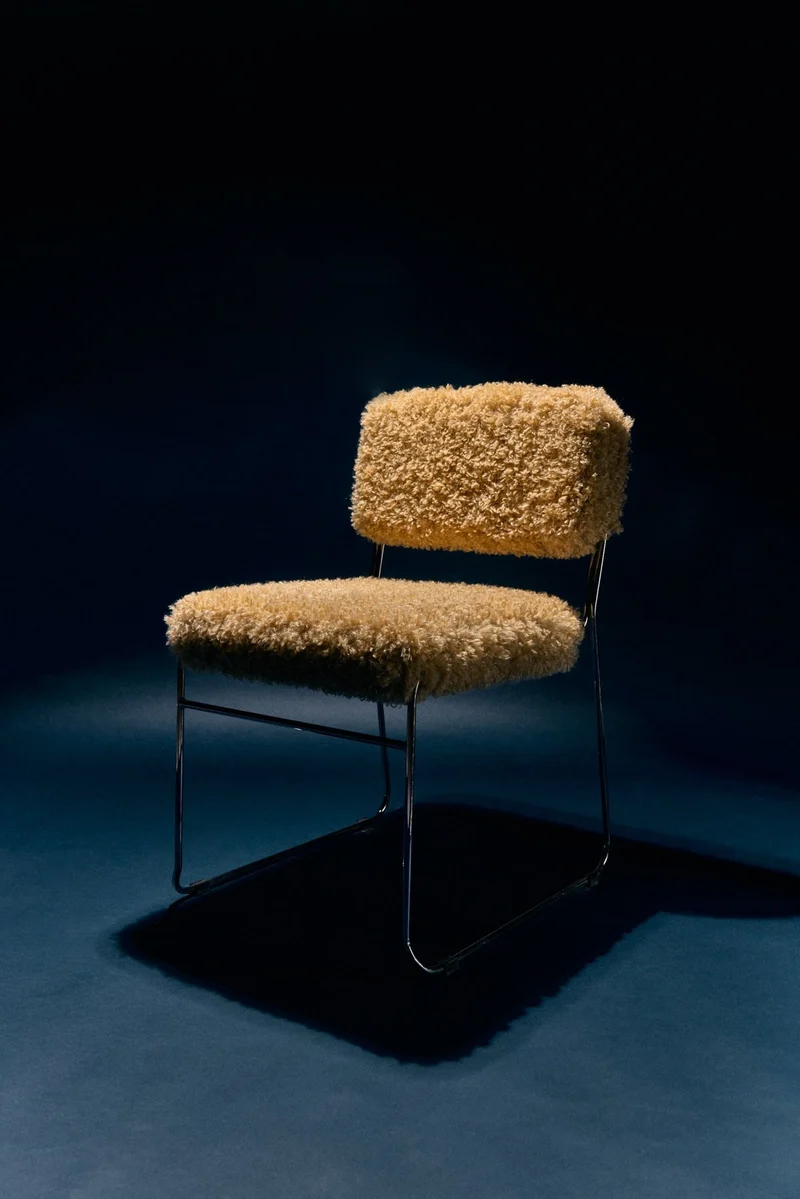 Endless dining chair: poodle, golden