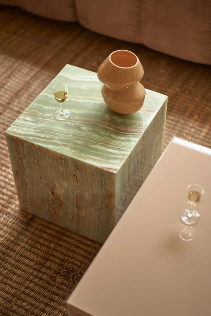 Onyx-Marble-Block-Tisch