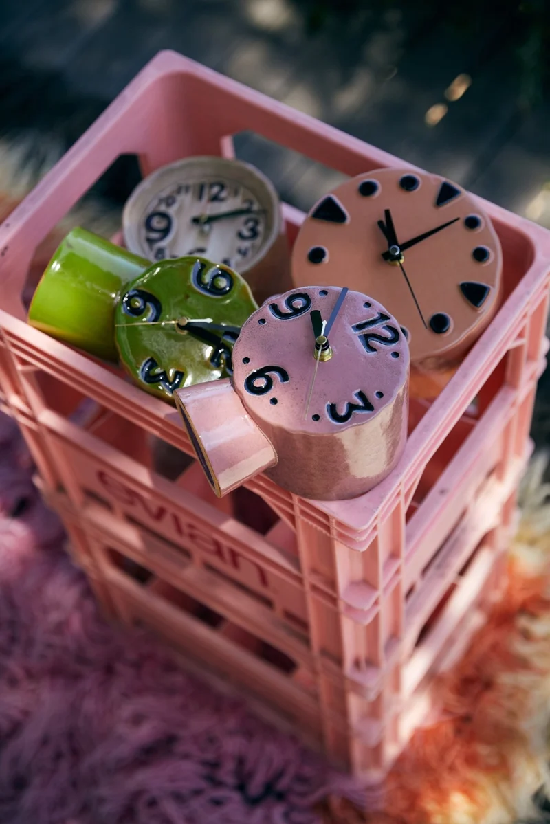 70's Ceramics: Retro Uhr Pink