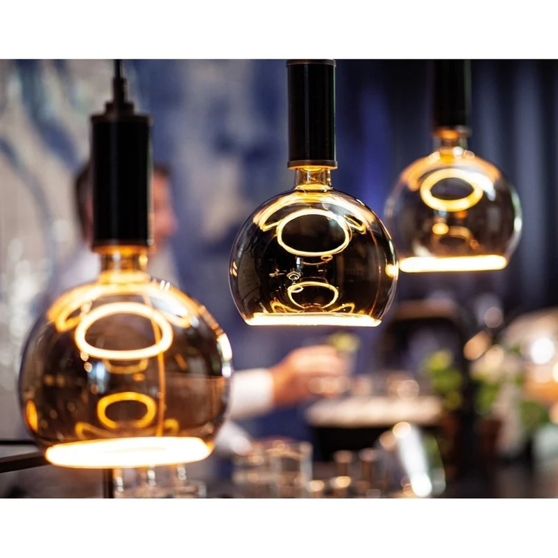 Floating LED Globe 125 gold