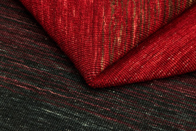 Panoramic Kilim - Black Red