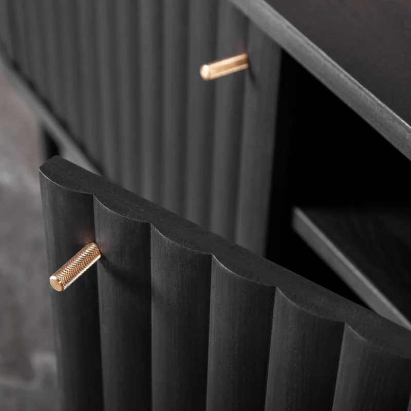 Welve - HIFI Sideboard 139cm | Metallgestell Schwarz - Eiche Massiv UP