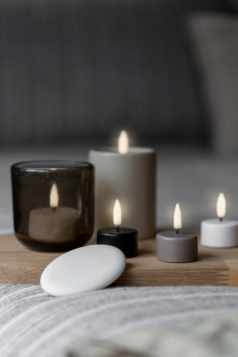 LED Teelicht 400~, Nordic White wax, Smooth, Ø 4 x 2,5 cm