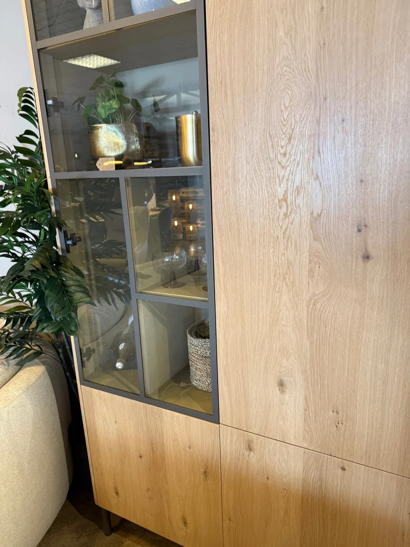 Vitrinenschrank Milano 125x230 cm