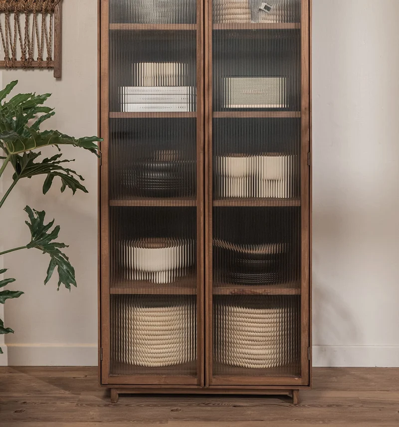 Vitrinenschrank Motion