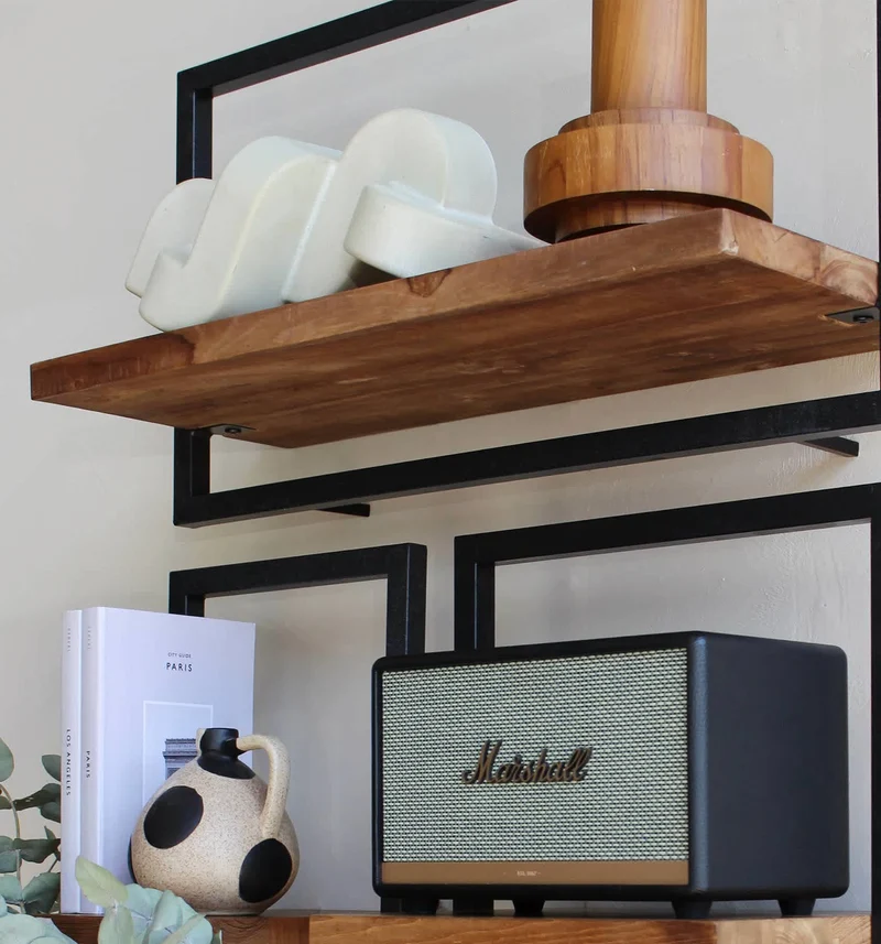 Shelfmate A, Teakholz