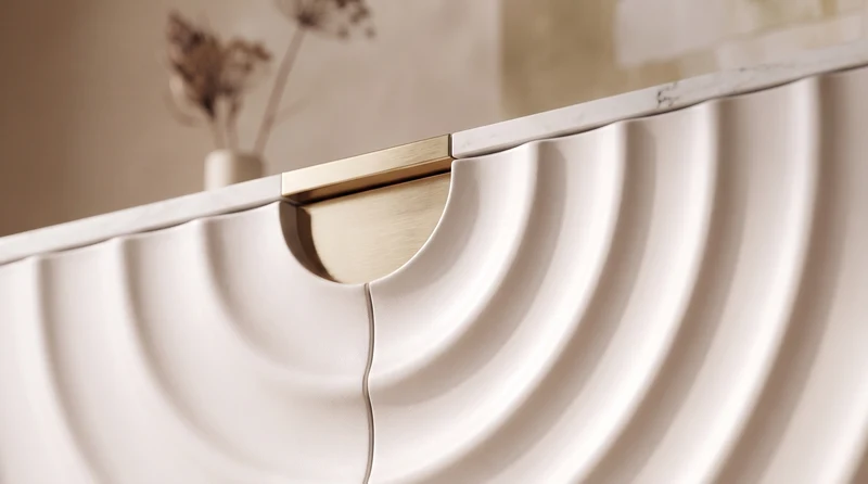 KAWOLA Sideboard FREEDA 3 Türen Wellen-Relief weiß