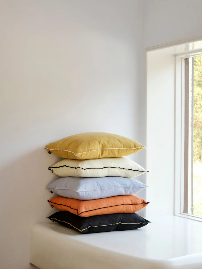 Outline Cushion 2.0