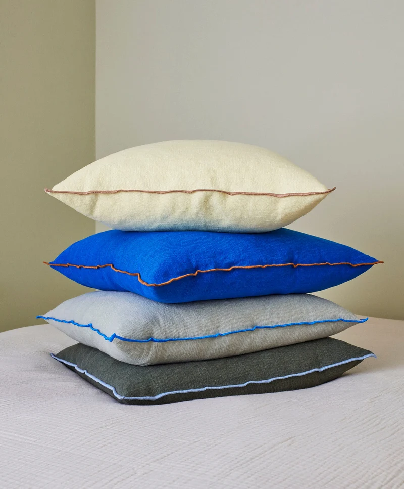 Outline Cushion