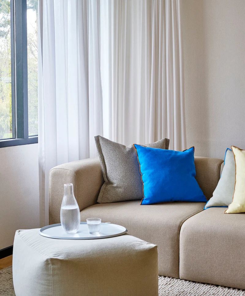 Outline Cushion