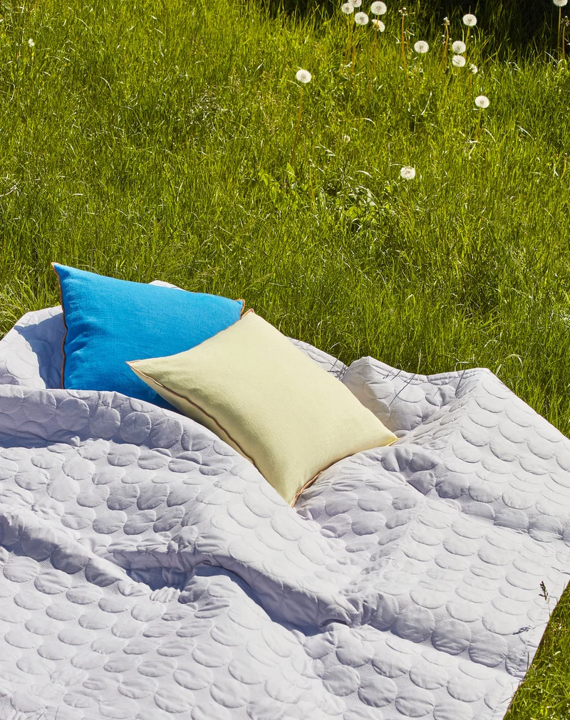 Outline Cushion