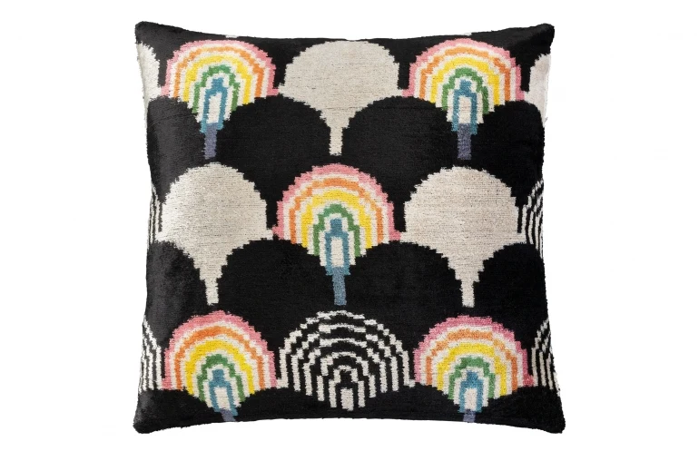 RAINBOW CUSHION