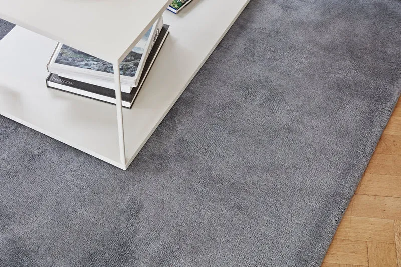 Raw Rug No 2