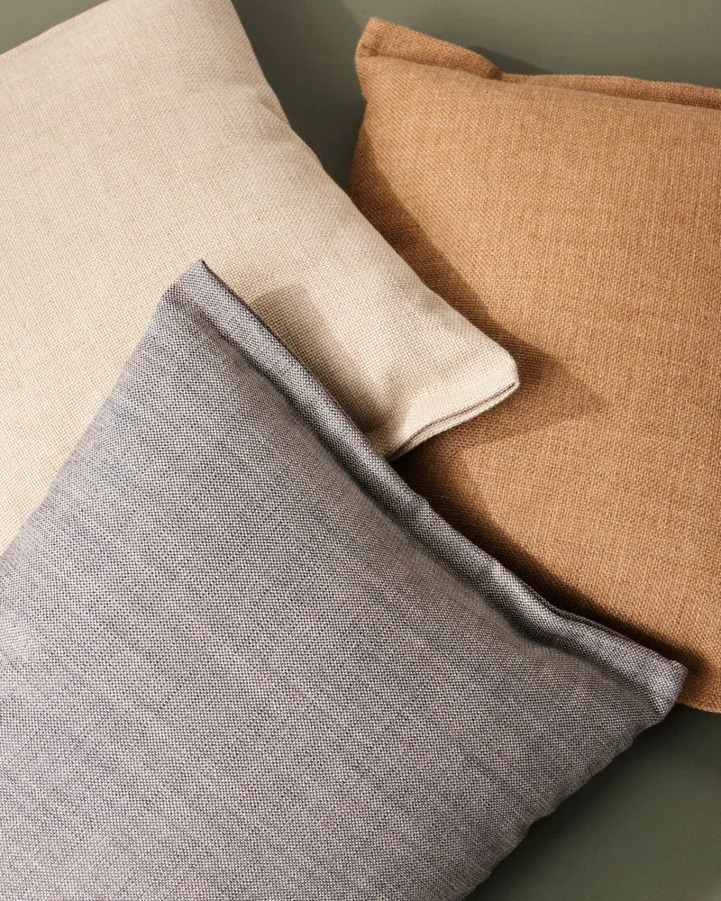 Plica Cushion Structure