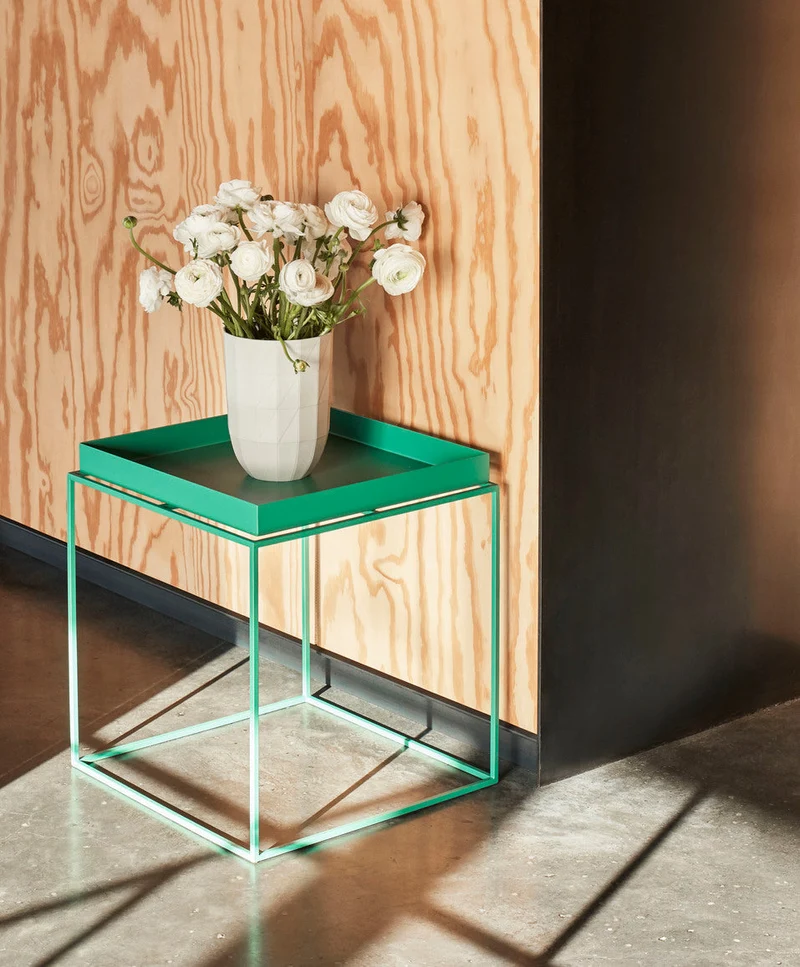 Tray Table /PICK UP