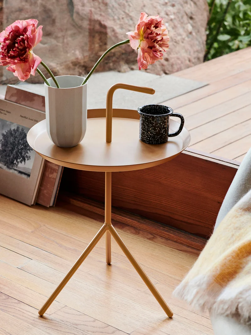 DLM Side Table