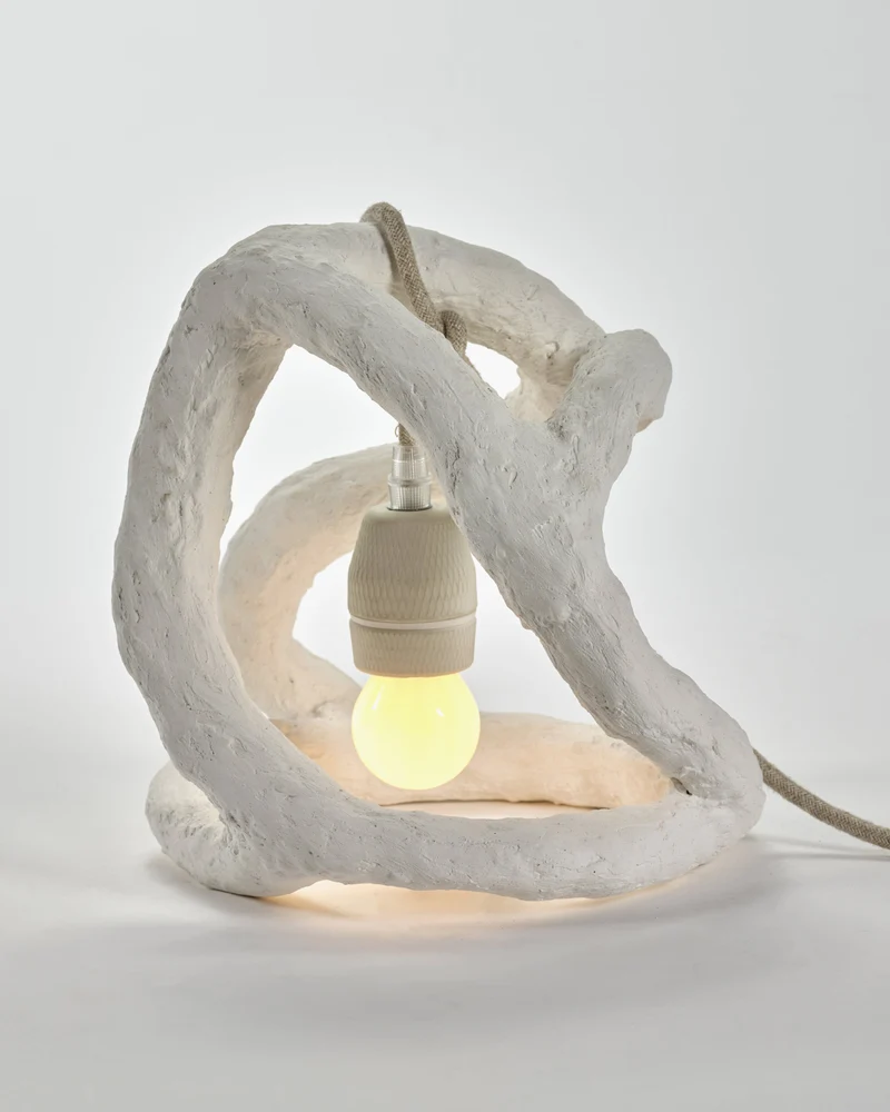 Sculpture lamp white