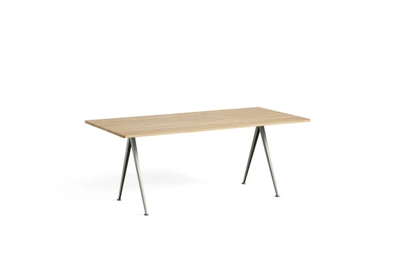 Pyramid Table 02 /PICK UP